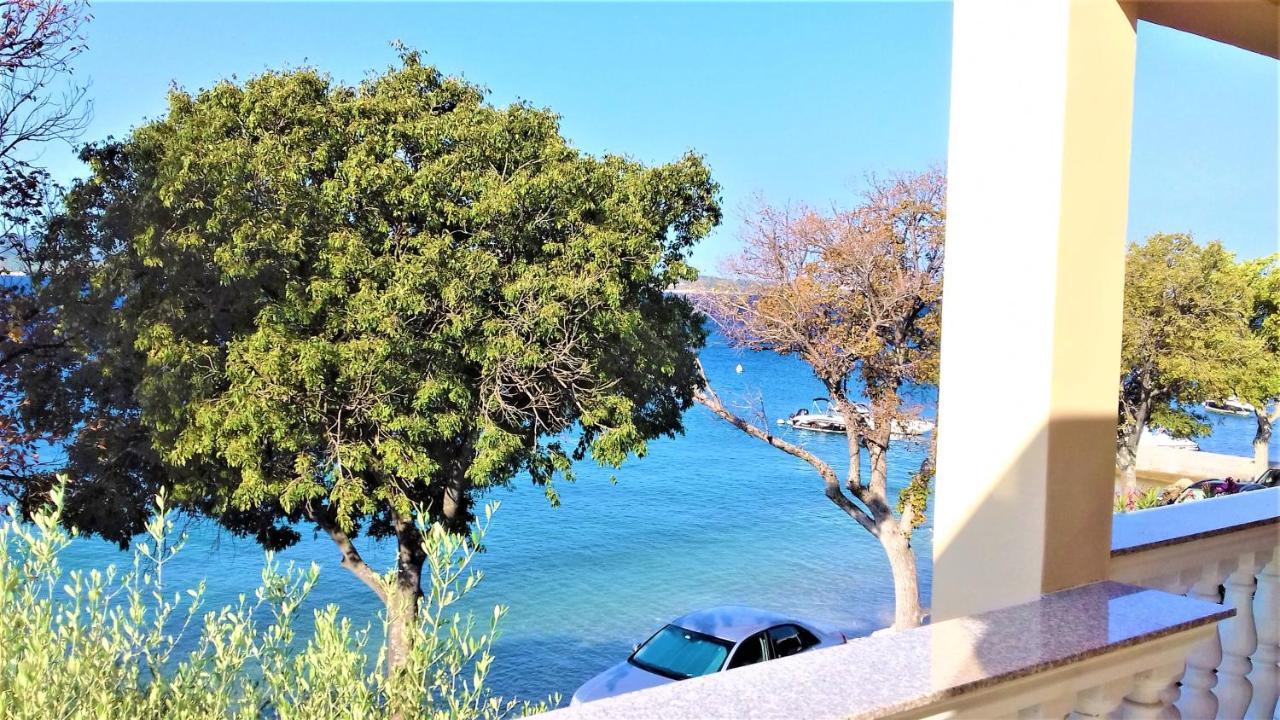 Branko Fabijanic Front Row By The Sea Apartment Selce Exterior photo