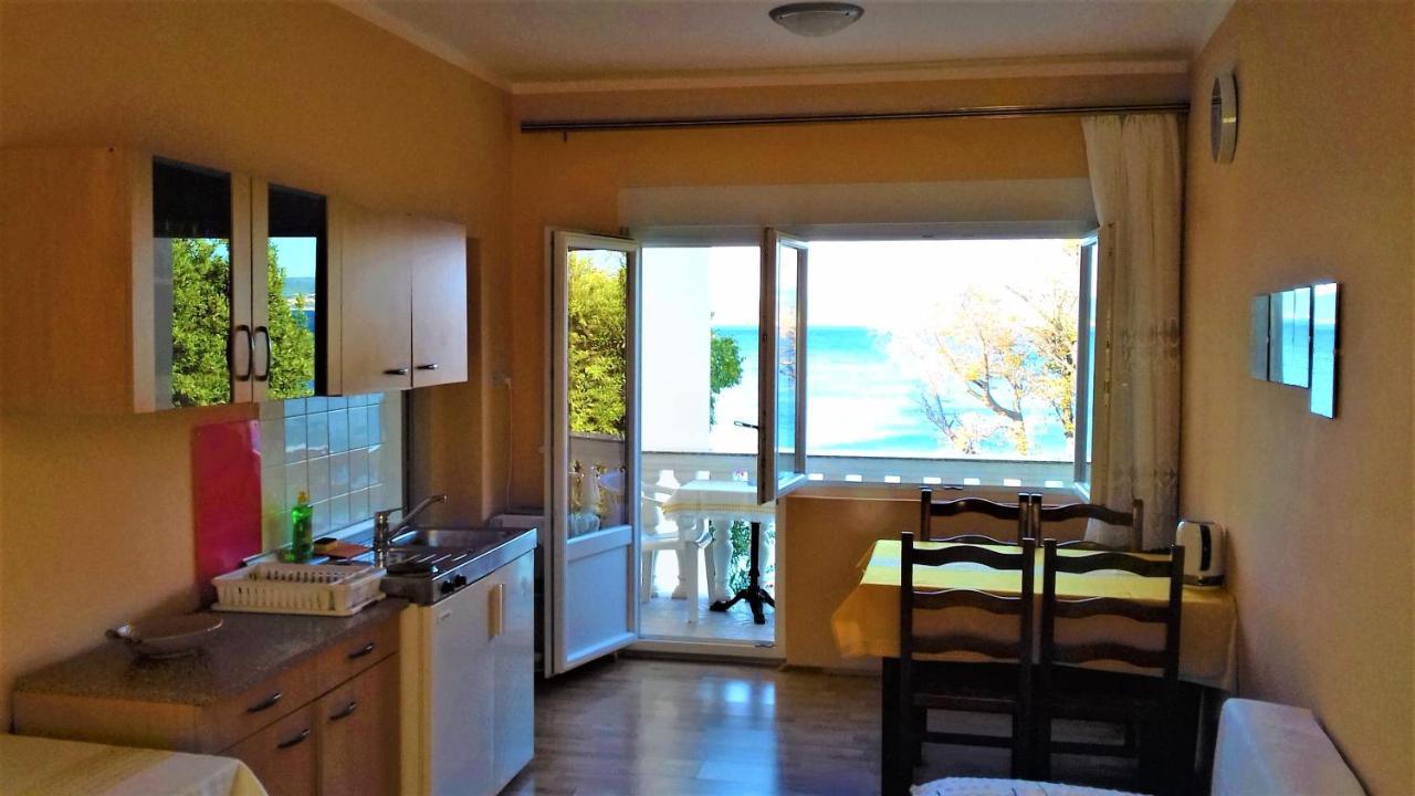 Branko Fabijanic Front Row By The Sea Apartment Selce Exterior photo